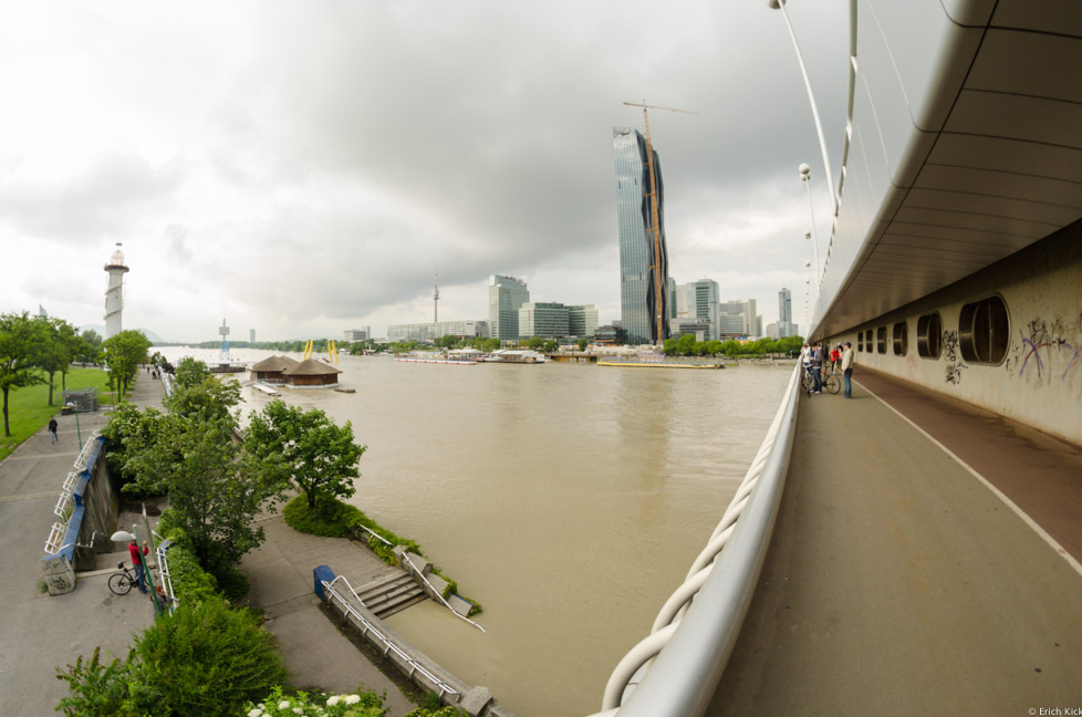 Reichsbrücke Donaucity