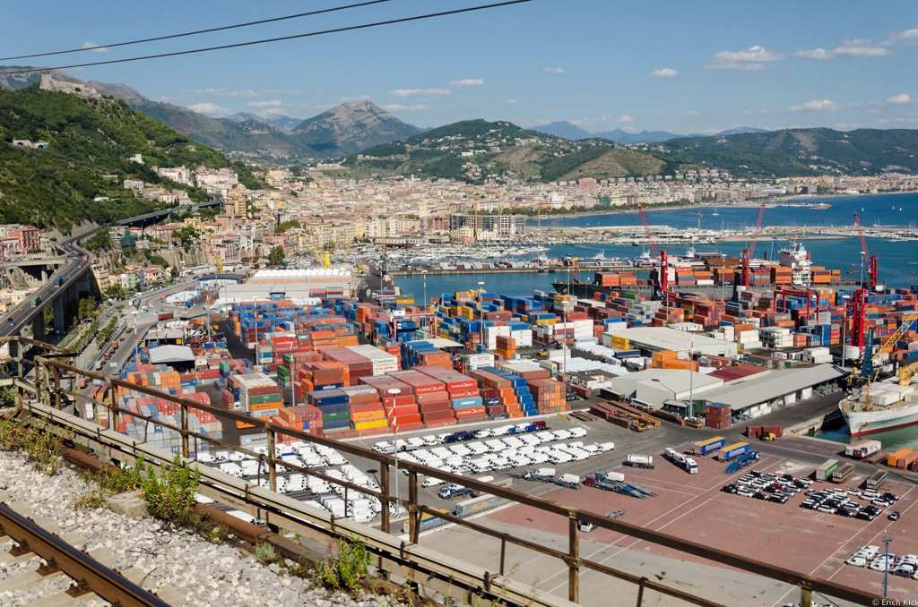 Containerhafen Salerno