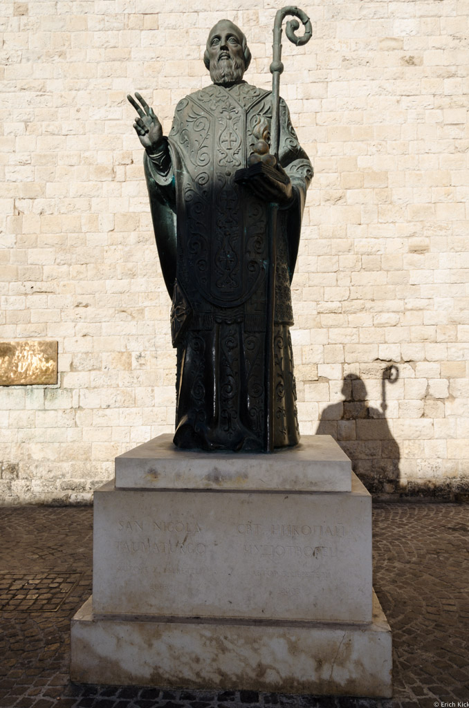 Statue San Nicola