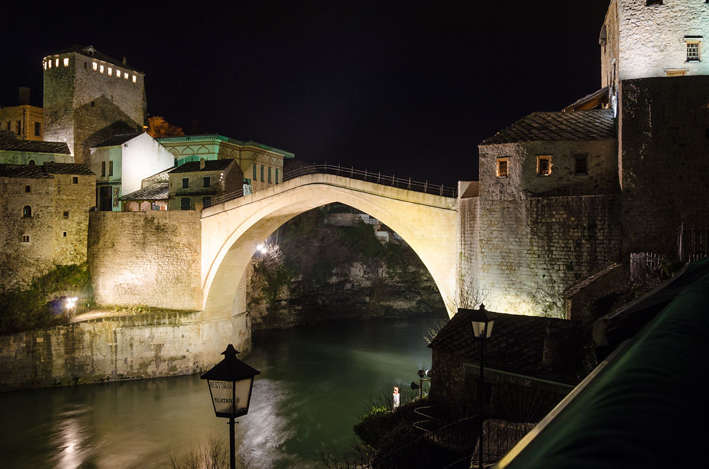Stari Most bei Nacht