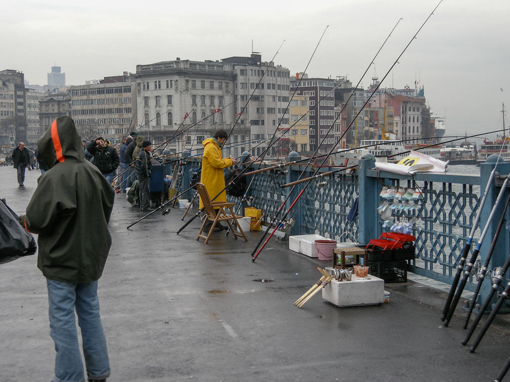 Angler auf der Galatabrücke