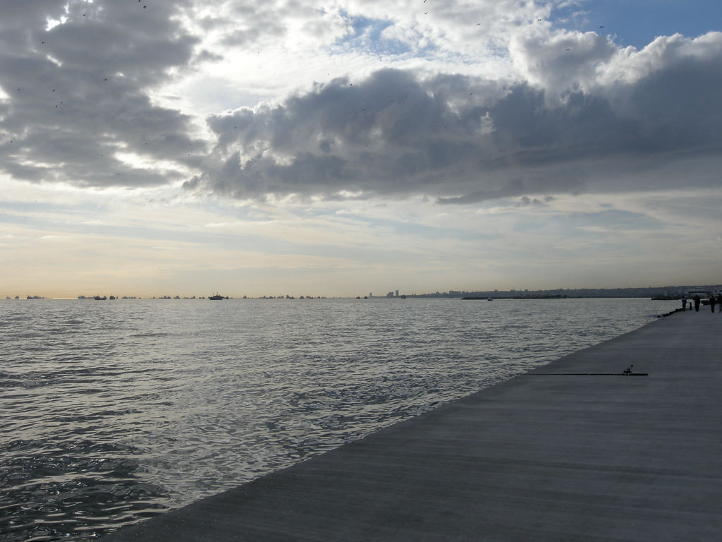 Ankernde Schiffe im Marmara-Meer