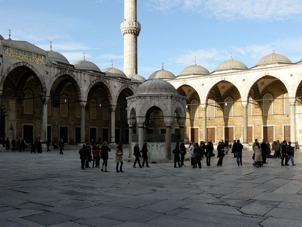 Hof der Sultanahmet Camii