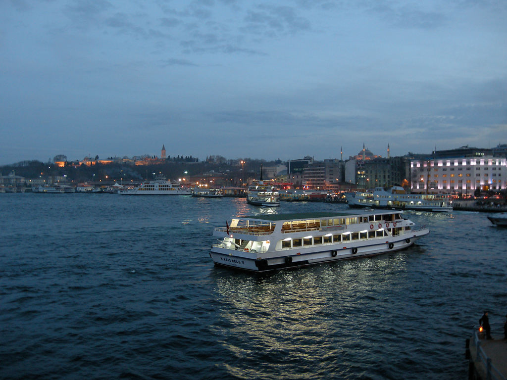 Topkapi Palast (im Hintergrund)