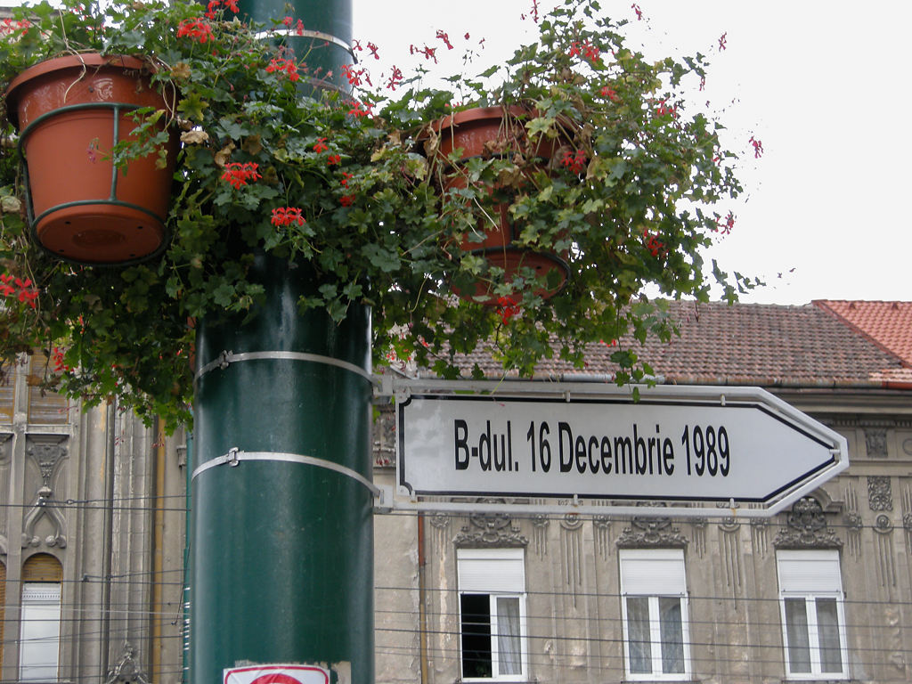 Strassenschild B-dul 16 Decembrie 1989