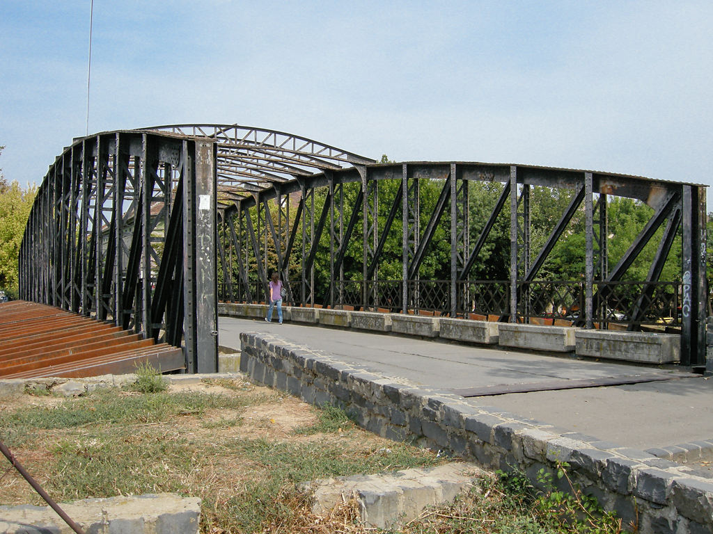 Podul Metalic