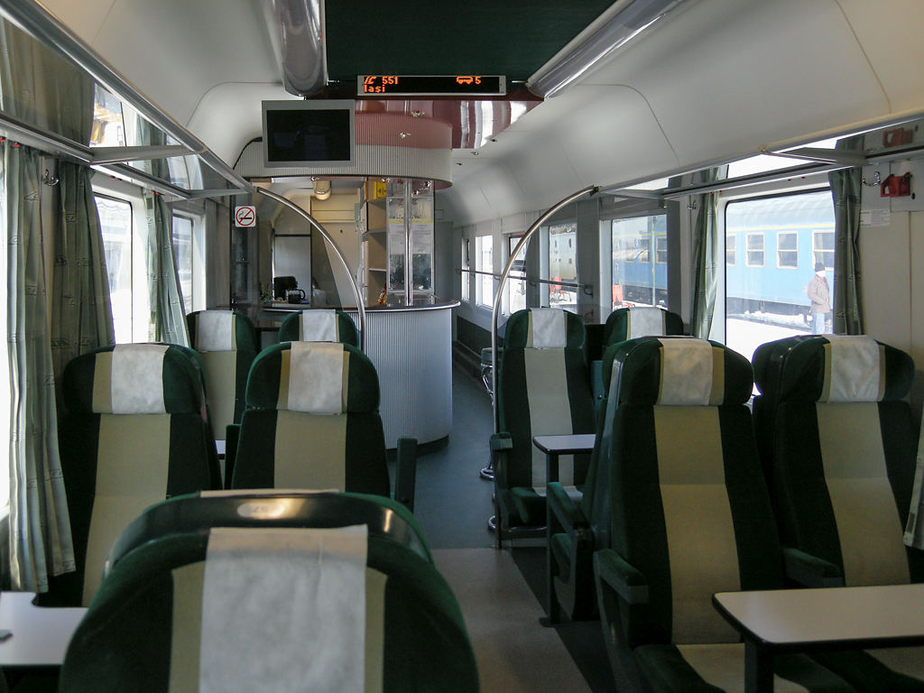 im Intercity 551 nach Iași