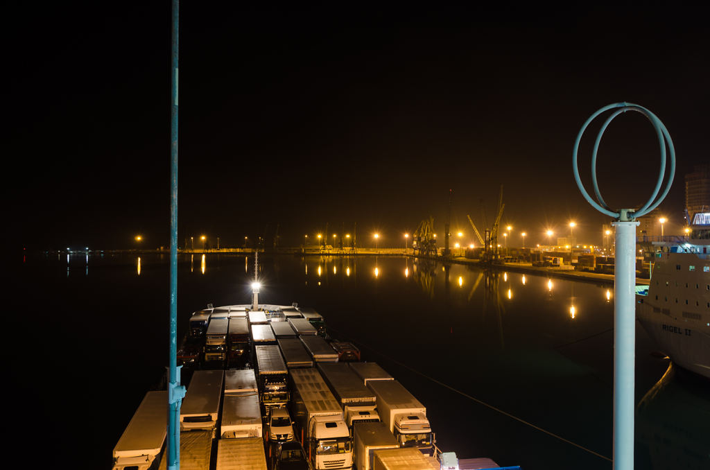 AF Marina im Hafen von Durres