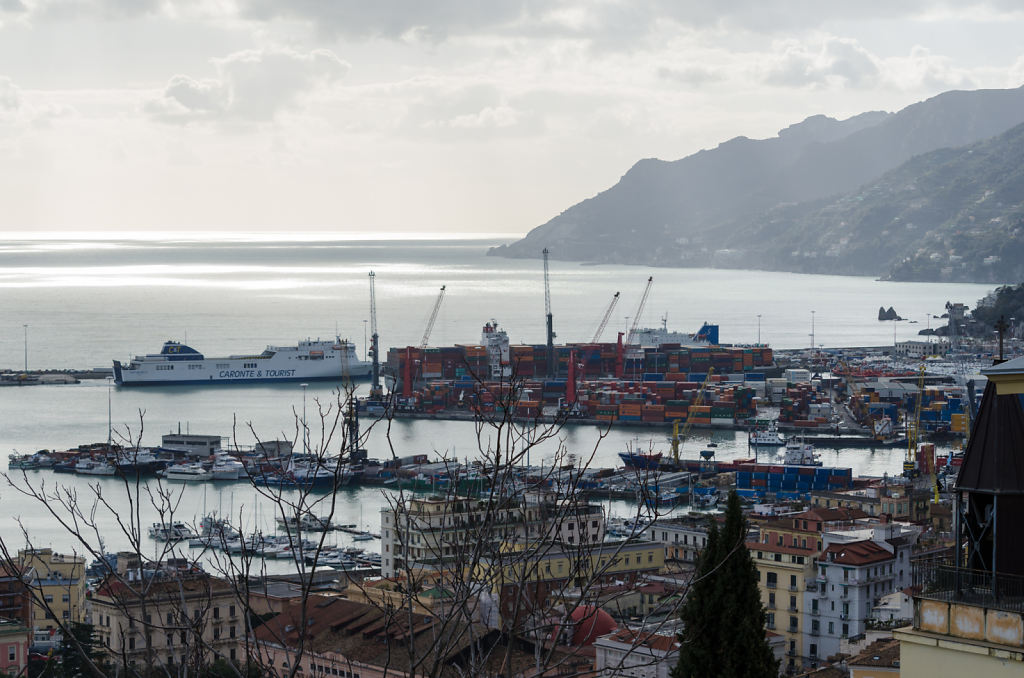 Containerhafen Salerno