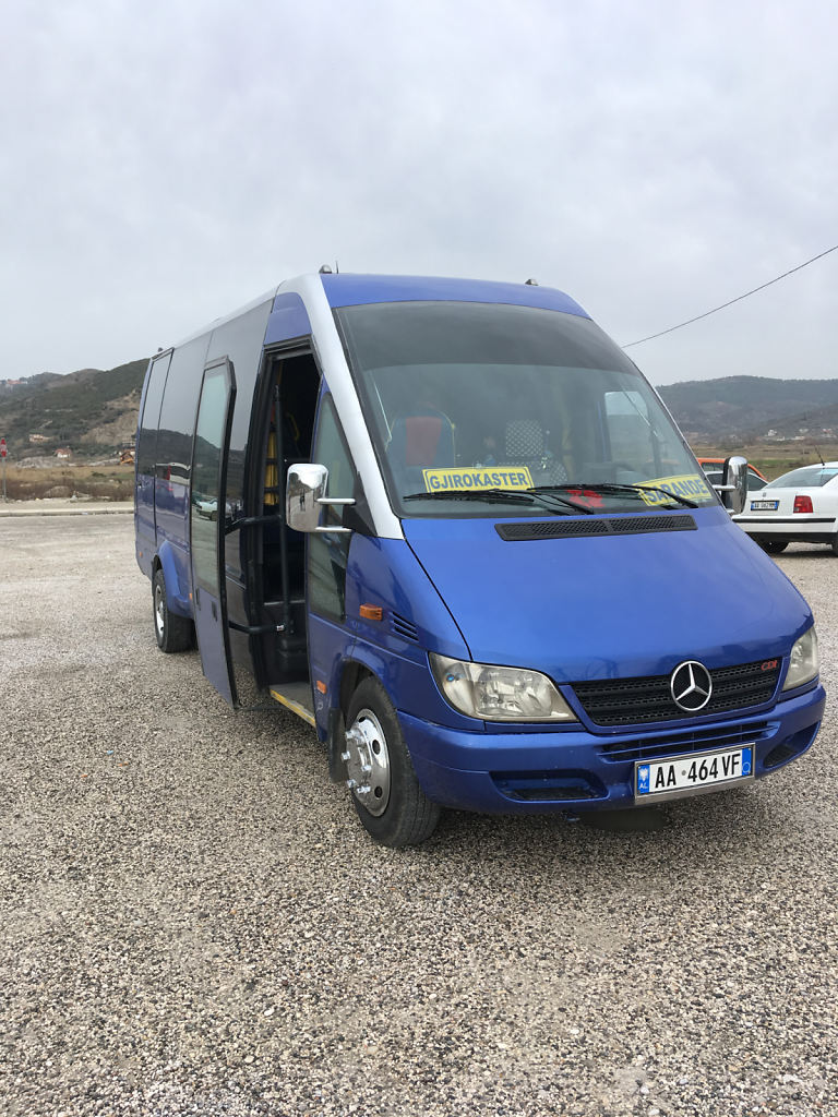 unser Bus nach Gjirokastra