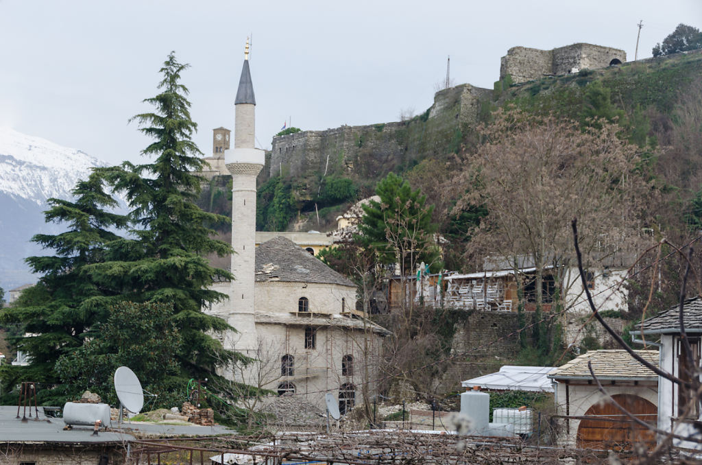 Moschee und Uhrturm